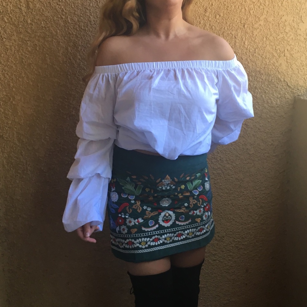 Charlotte Russe Puff Sleeve Top